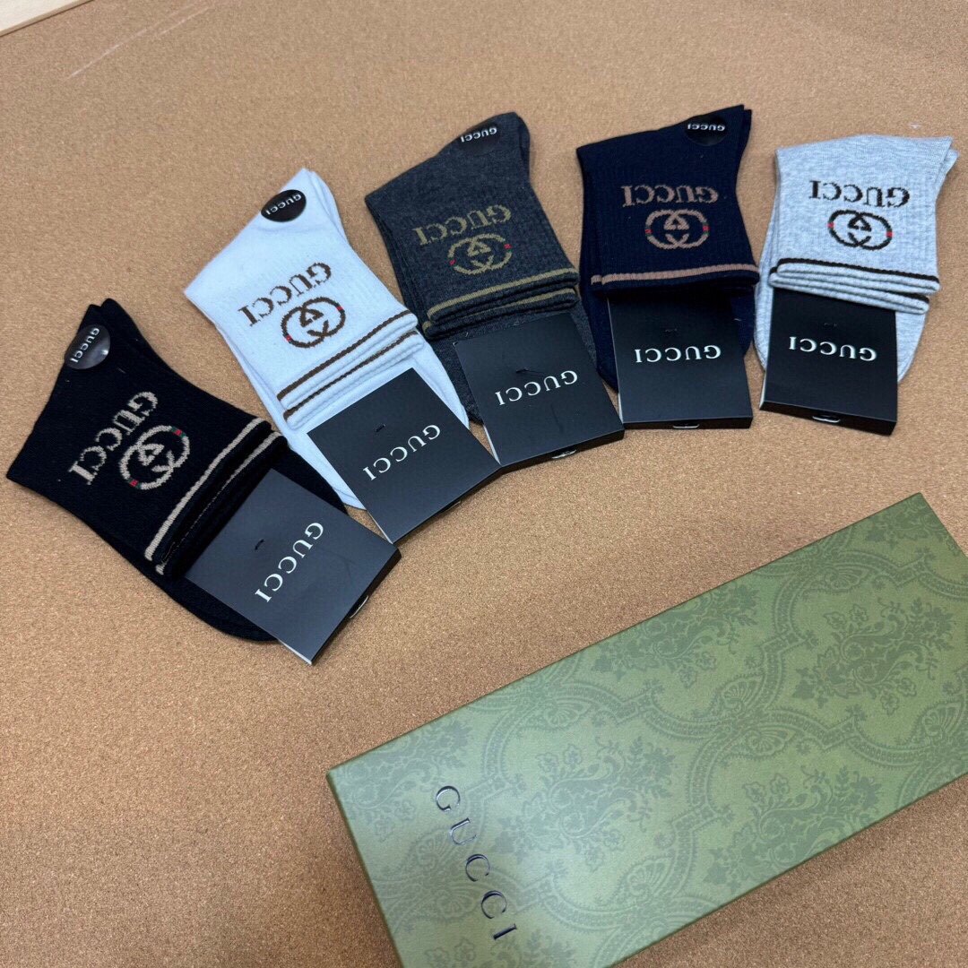 高仿Gucci新品男女可用時尚襪子純棉防臭