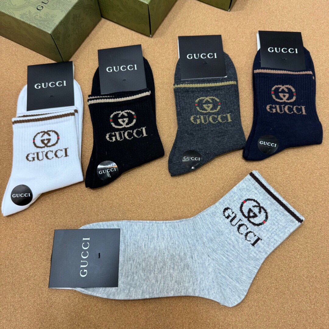 高仿Gucci新品男女可用時尚襪子純棉防臭