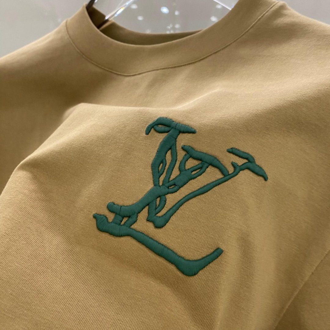 頂級Louis Vuitton重工刺繡高仿衣服短袖T恤男裝