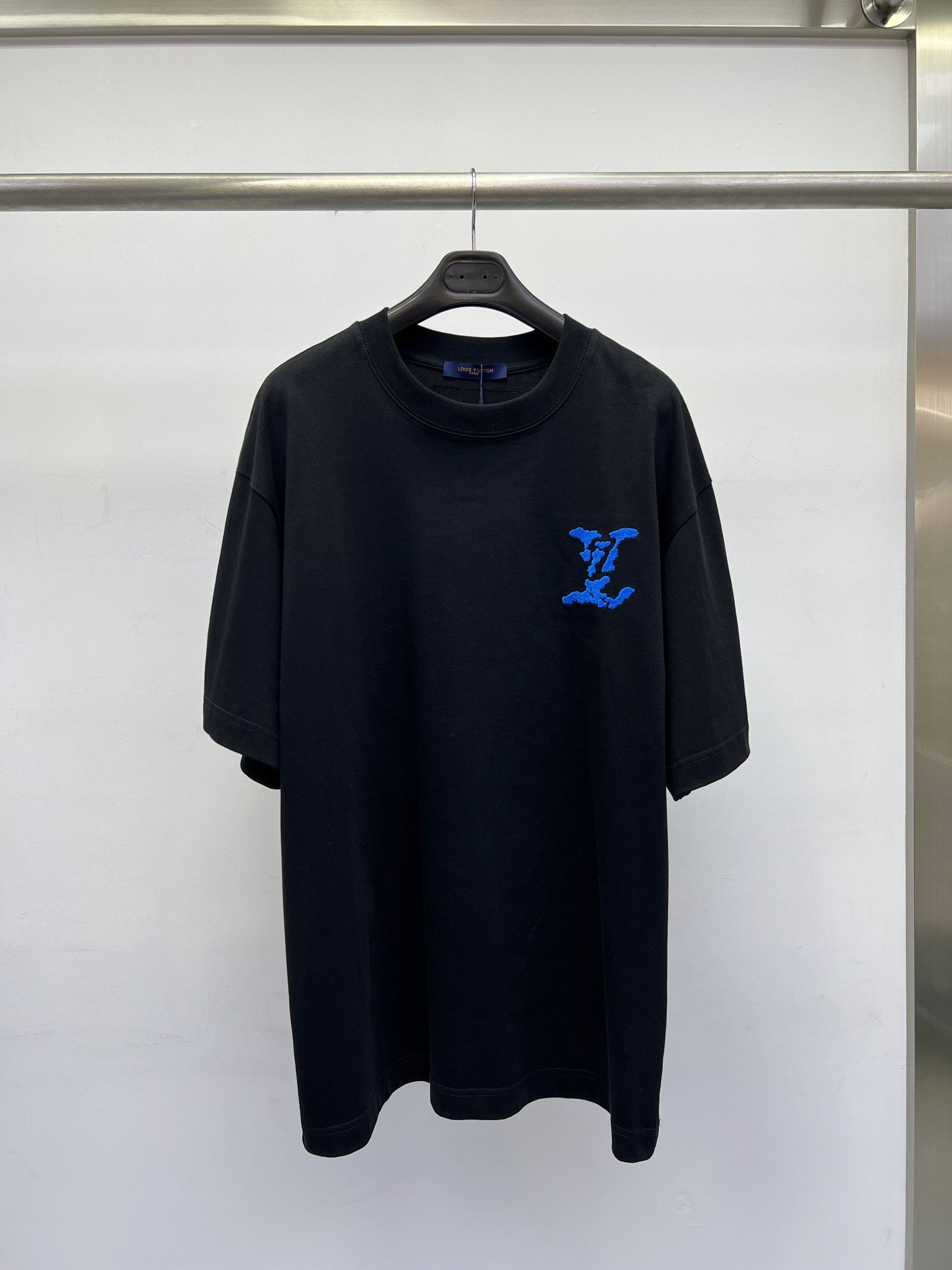 藍色雲朵頂級高仿LV精品衣服 官網同步短袖純棉T恤
