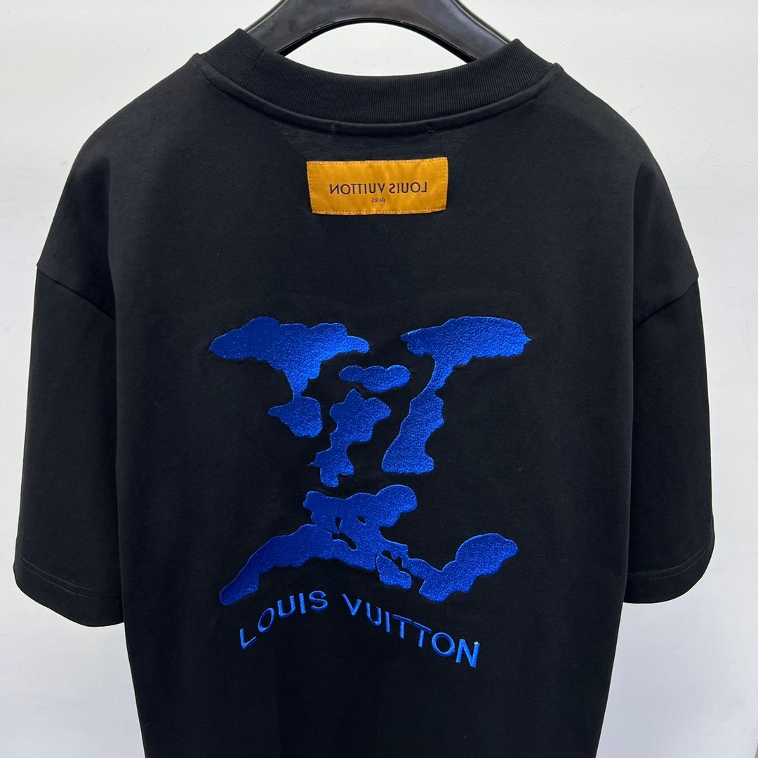 藍色雲朵頂級高仿LV精品衣服 官網同步短袖純棉T恤