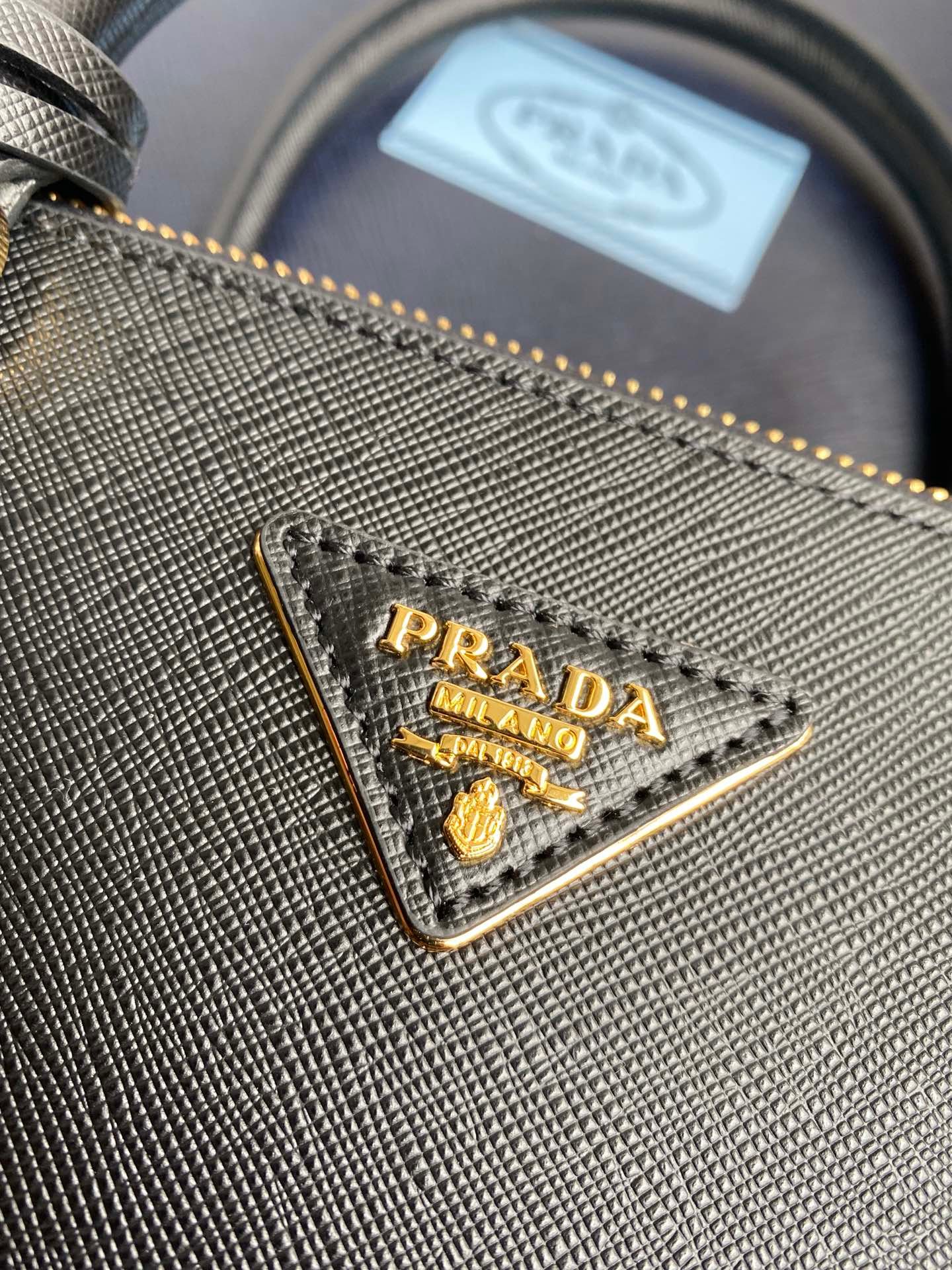 複刻普拉達包包 中號Prada Galleria Saffiano皮革手袋 殺手包 黑色