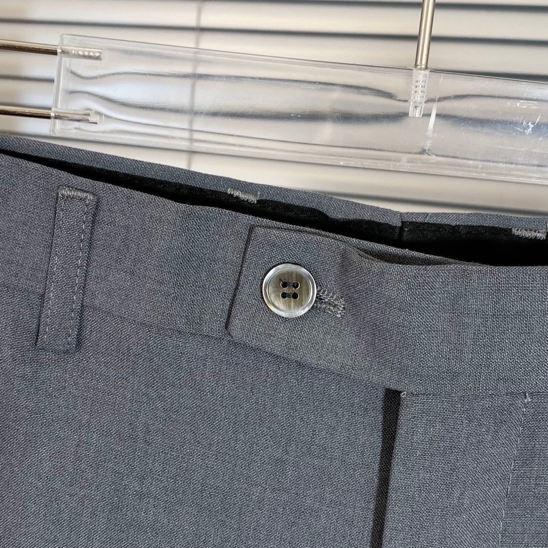 Thom Browne湯姆佈朗高仿精品衣服西服套裝褲子西褲男裝