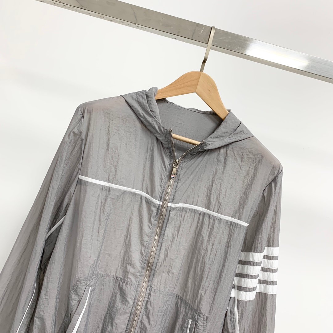 頂級精品服裝特姆佈朗高仿薄款皮護衣連帽外套
