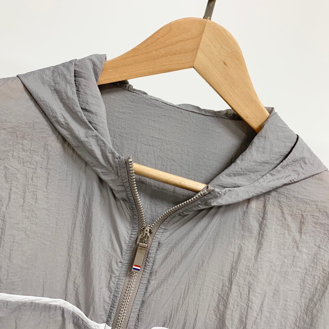 頂級精品服裝特姆佈朗高仿薄款皮護衣連帽外套