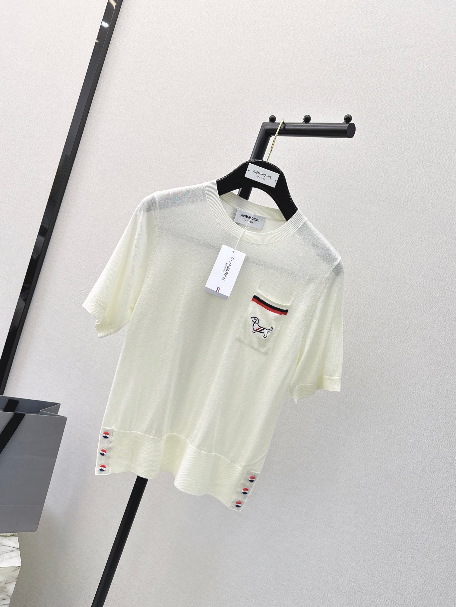 獨家精品特姆佈朗高仿A貨服裝學院風翻領天絲針織開衫