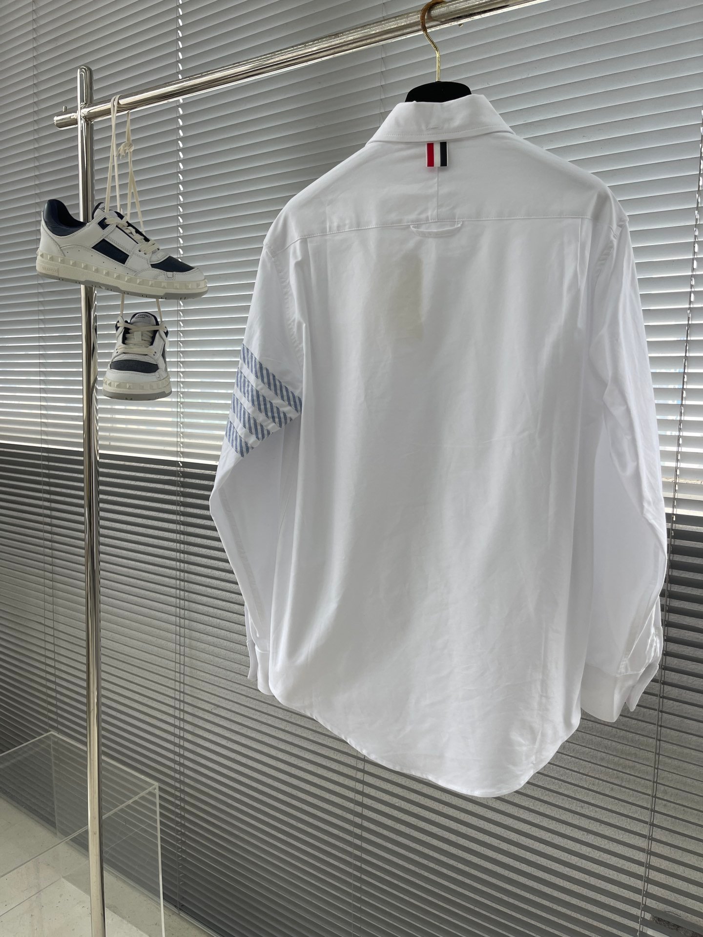 特姆佈朗TB高仿精品衣服純色白色襯衣