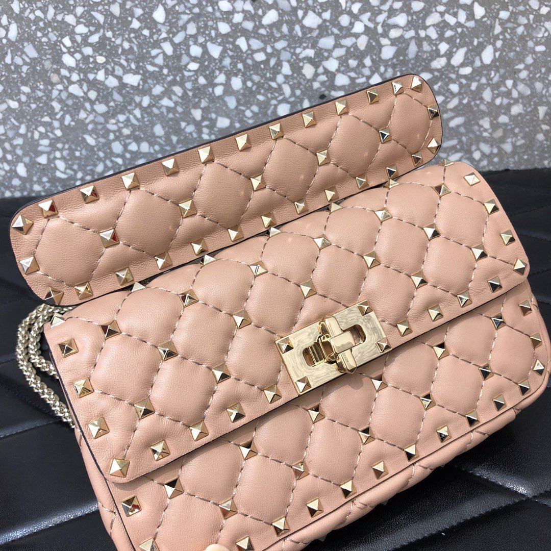 高仿VALENTINO華倫天奴包包 ROCKSTUD SPIKE小號軟牛革手袋 杏色