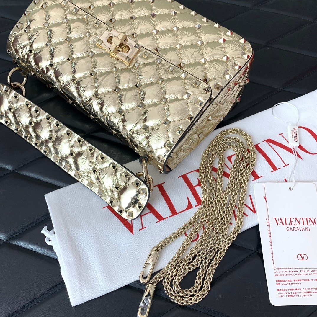 原單複刻VALENTINO華倫天奴包包 ROCKSTUD SPIKE中號軟牛革手袋 金色