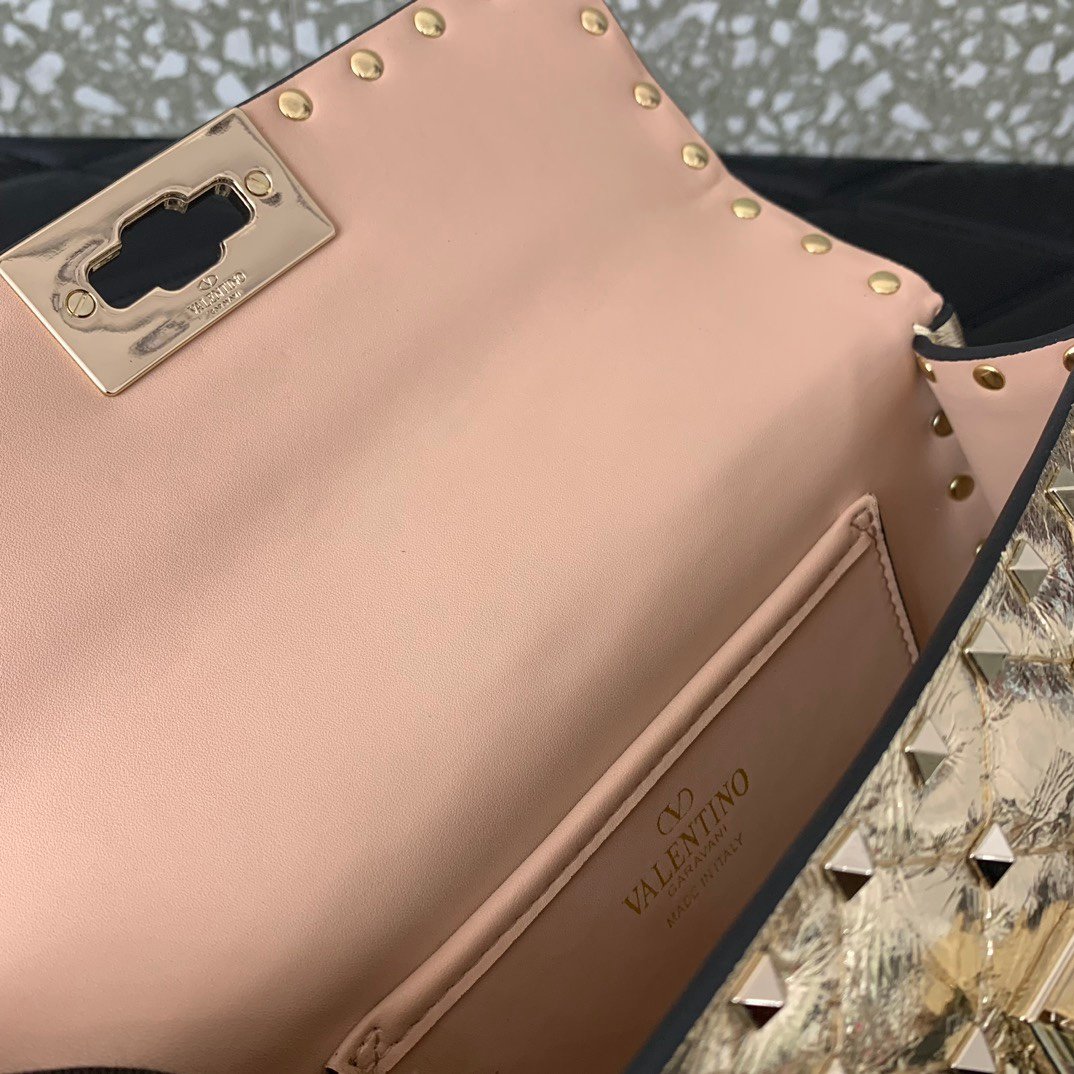 高仿原單VALENTINO華倫天奴包包 ROCKSTUD SPIKE小號軟牛革手袋 金色