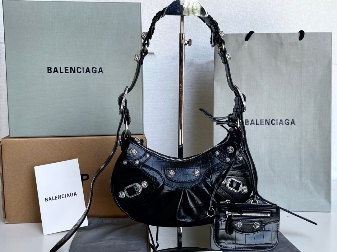 原單1比1 BALENCIAGA巴黎世家 LE CAGOLE 加小號鱷魚紋壓紋鑲萊茵石單肩包