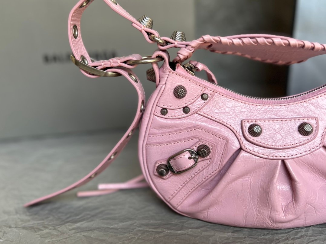 高仿BALENCIAGA巴黎世家 LE CAGOLE單肩包 加小號油蠟櫻花粉