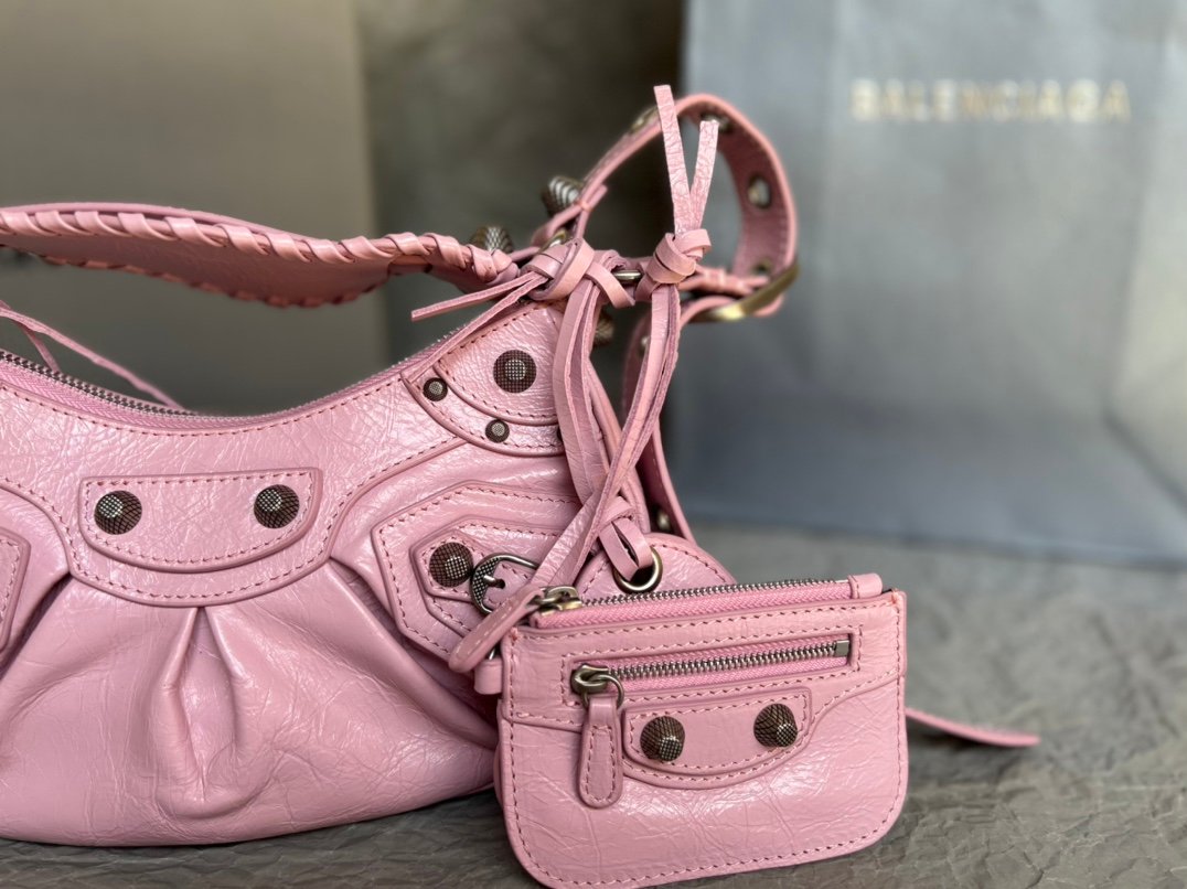 高仿BALENCIAGA巴黎世家 LE CAGOLE單肩包 加小號油蠟櫻花粉