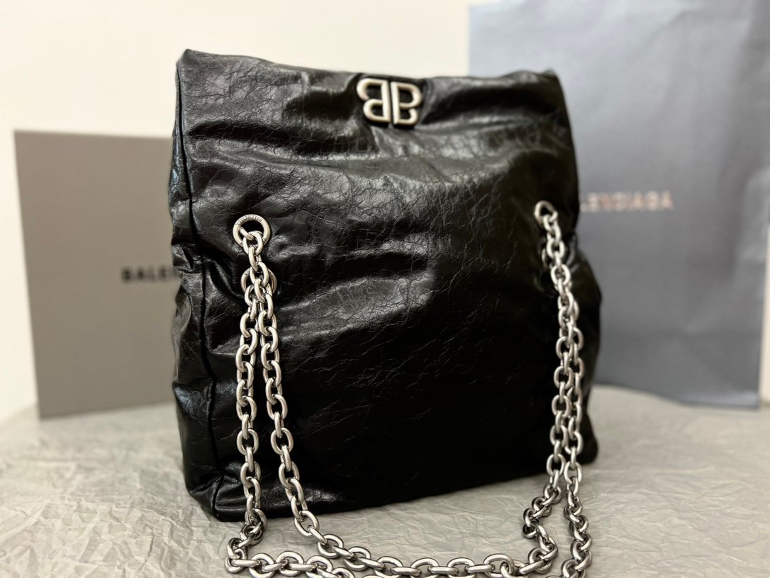 複刻BALENCIAGA巴黎世家 Monaco細紋牛皮革鏈帶包 小號油蠟黑銀