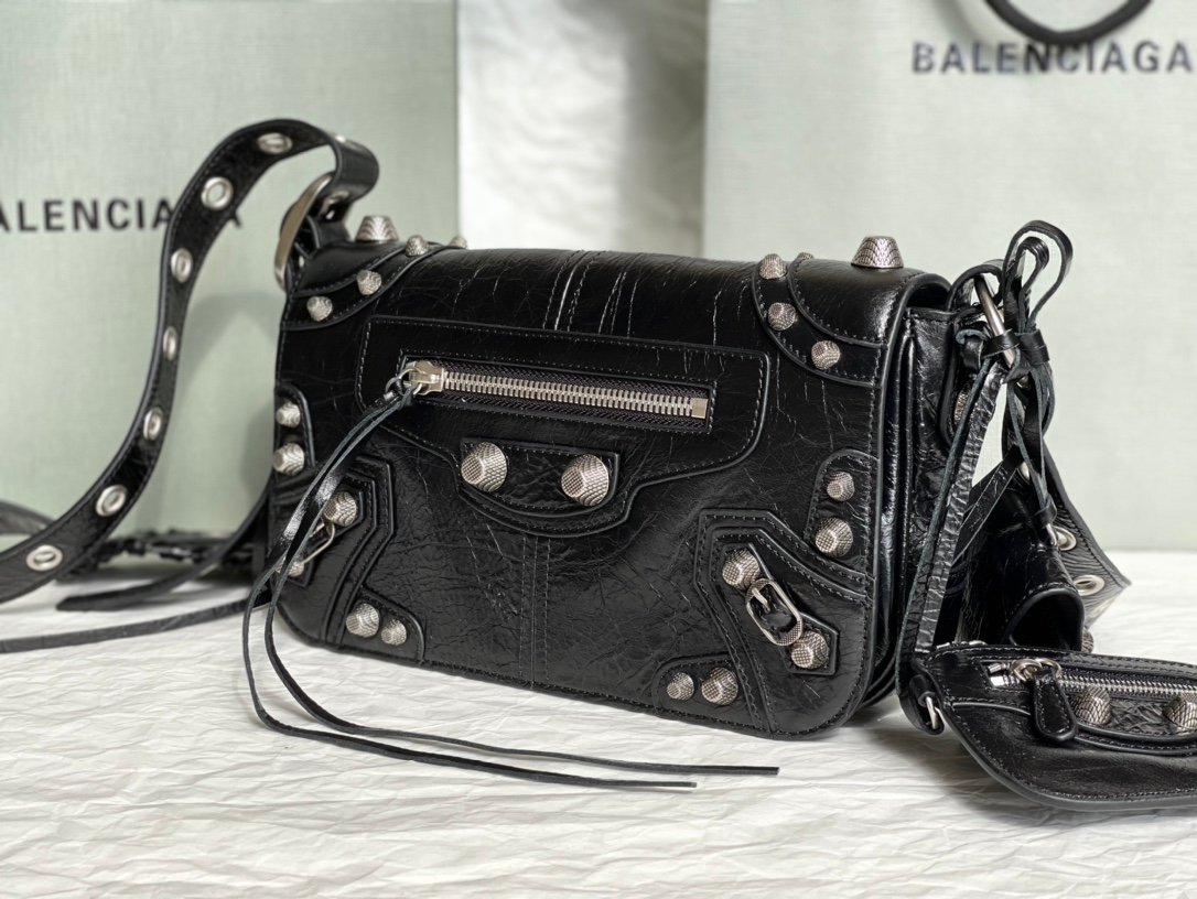 専櫃複刻BALENCIAGA巴黎世家 Le Cagole黑色細紋牛皮革小號單肩包