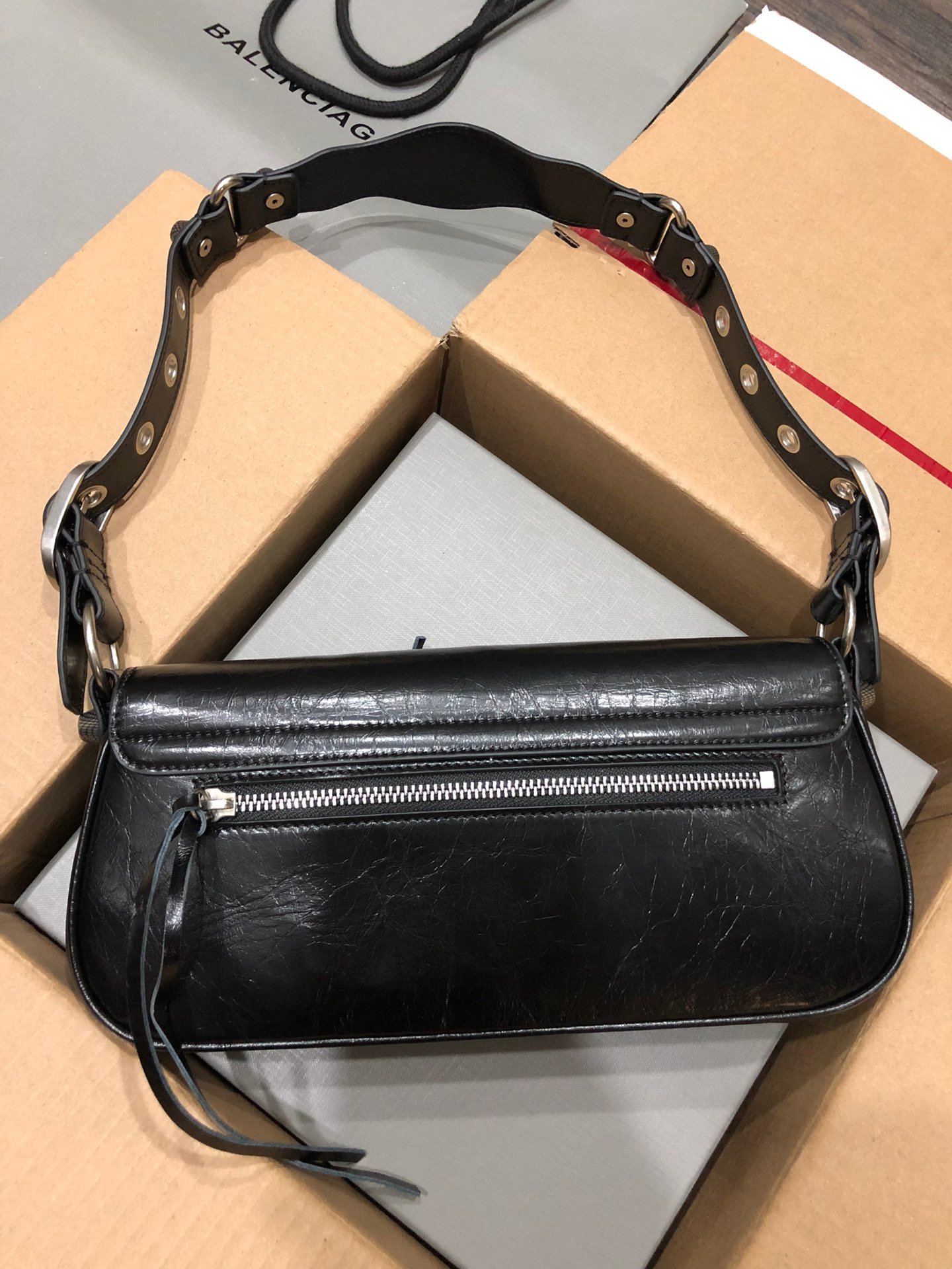 専櫃複刻BALENCIAGA巴黎世家 Le Cagole黑色細紋牛皮革大號單肩包