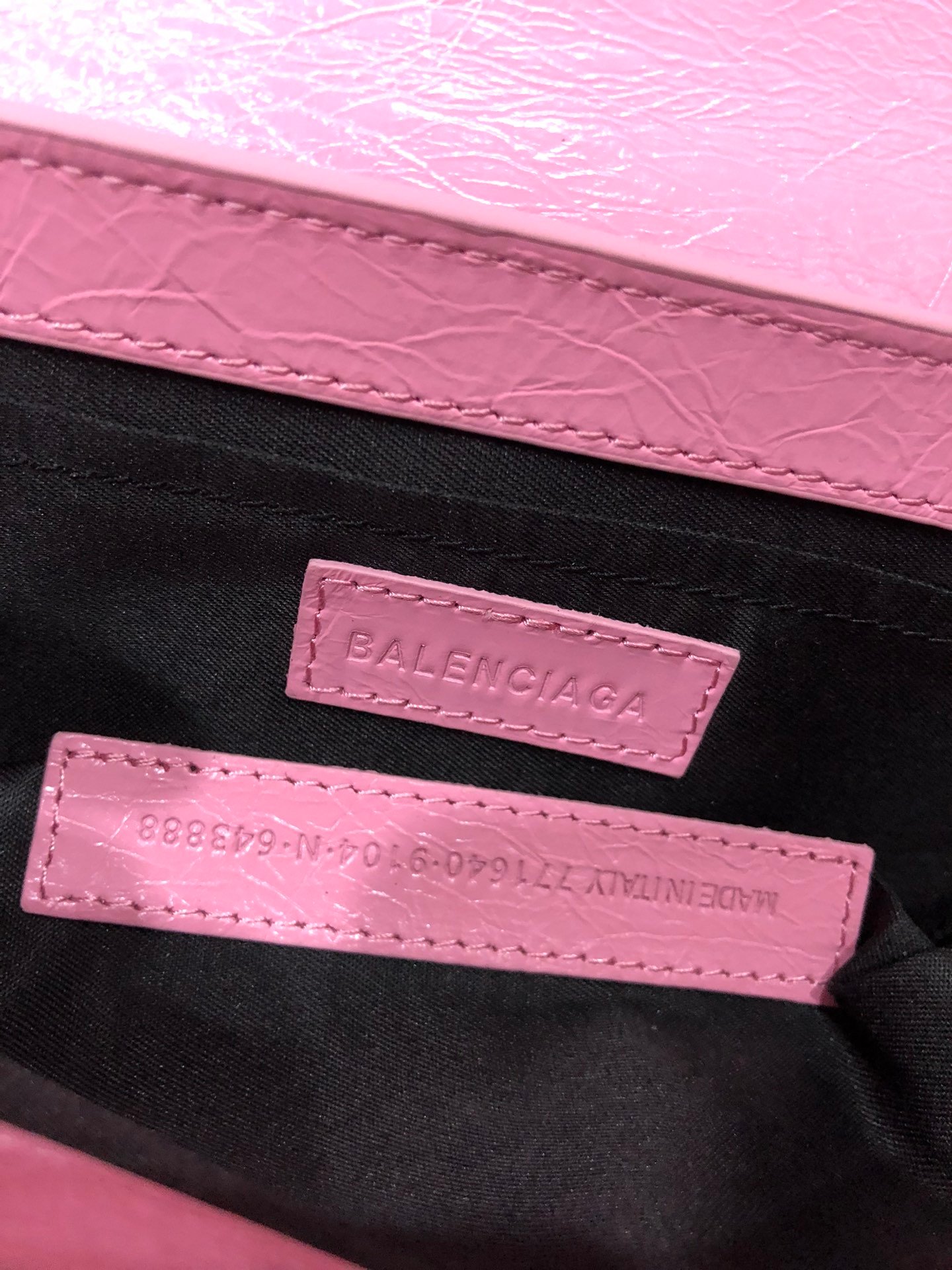 専櫃複刻BALENCIAGA巴黎世家 Le Cagole粉色細紋牛皮革大號單肩包