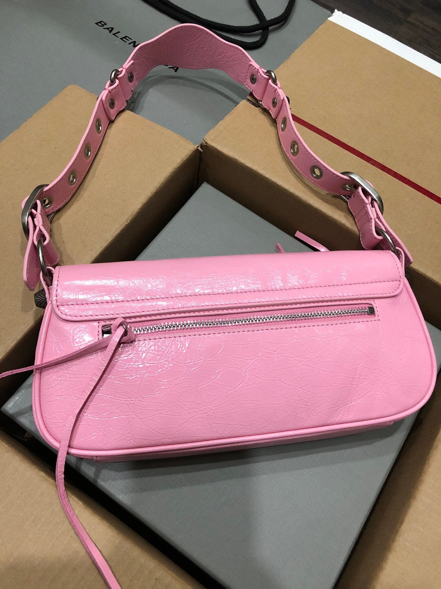 専櫃複刻BALENCIAGA巴黎世家 Le Cagole粉色細紋牛皮革大號單肩包