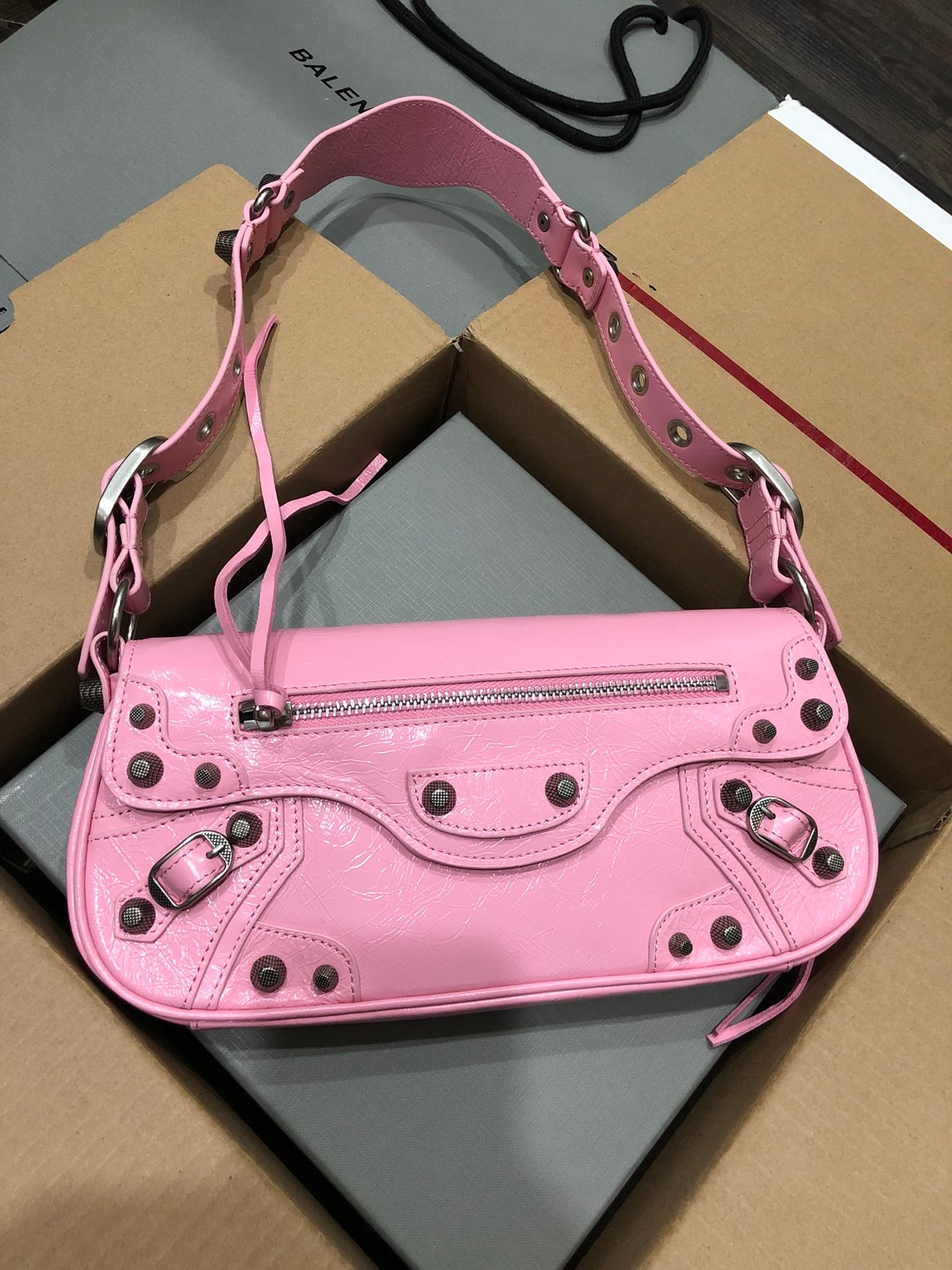 専櫃複刻BALENCIAGA巴黎世家 Le Cagole粉色細紋牛皮革大號單肩包