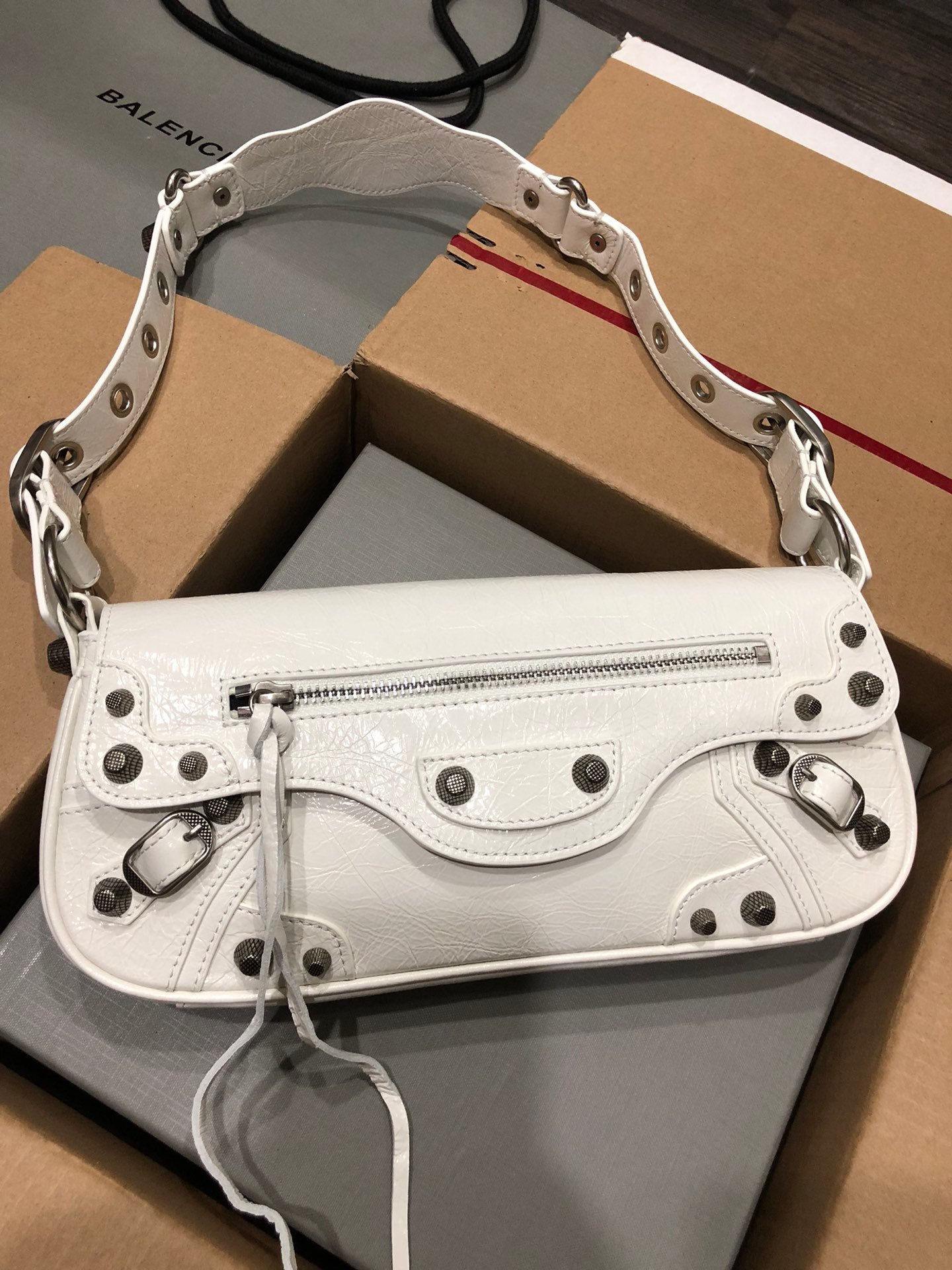 専櫃複刻BALENCIAGA巴黎世家 Le Cagole白色細紋牛皮革大號單肩包 