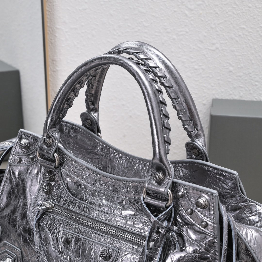 複刻高仿BALENCIAGA巴黎世家 Neo Cagole 細紋牛皮革手提包 中號銀灰