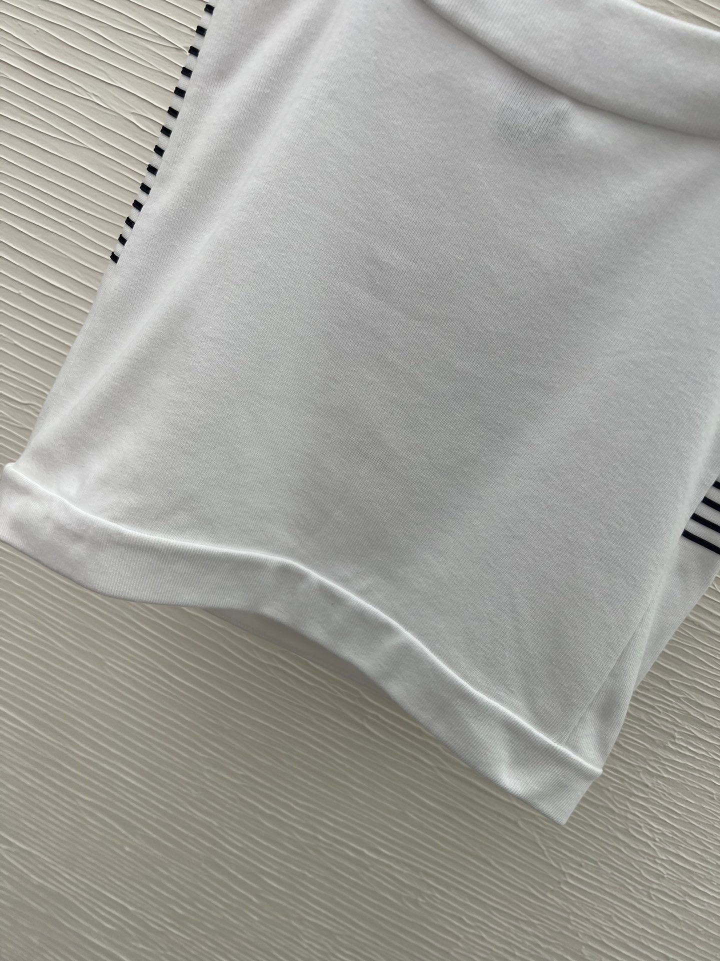 一比一復刻奢侈品香奈兒春夏新品雙C網紗logo短袖T恤 吊帶女款 情感感激感滿滿