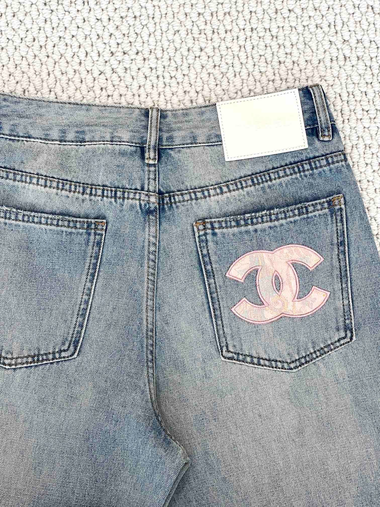 頂級設計香奈兒CHANEL高仿刺繡牛仔褲寬鬆褲子淺藍色直筒 女款