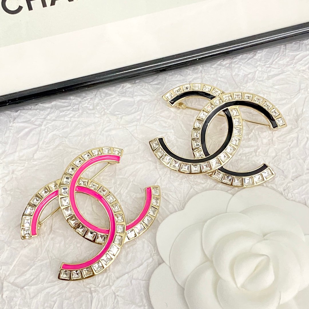 CHANEL奢侈品上C胸針