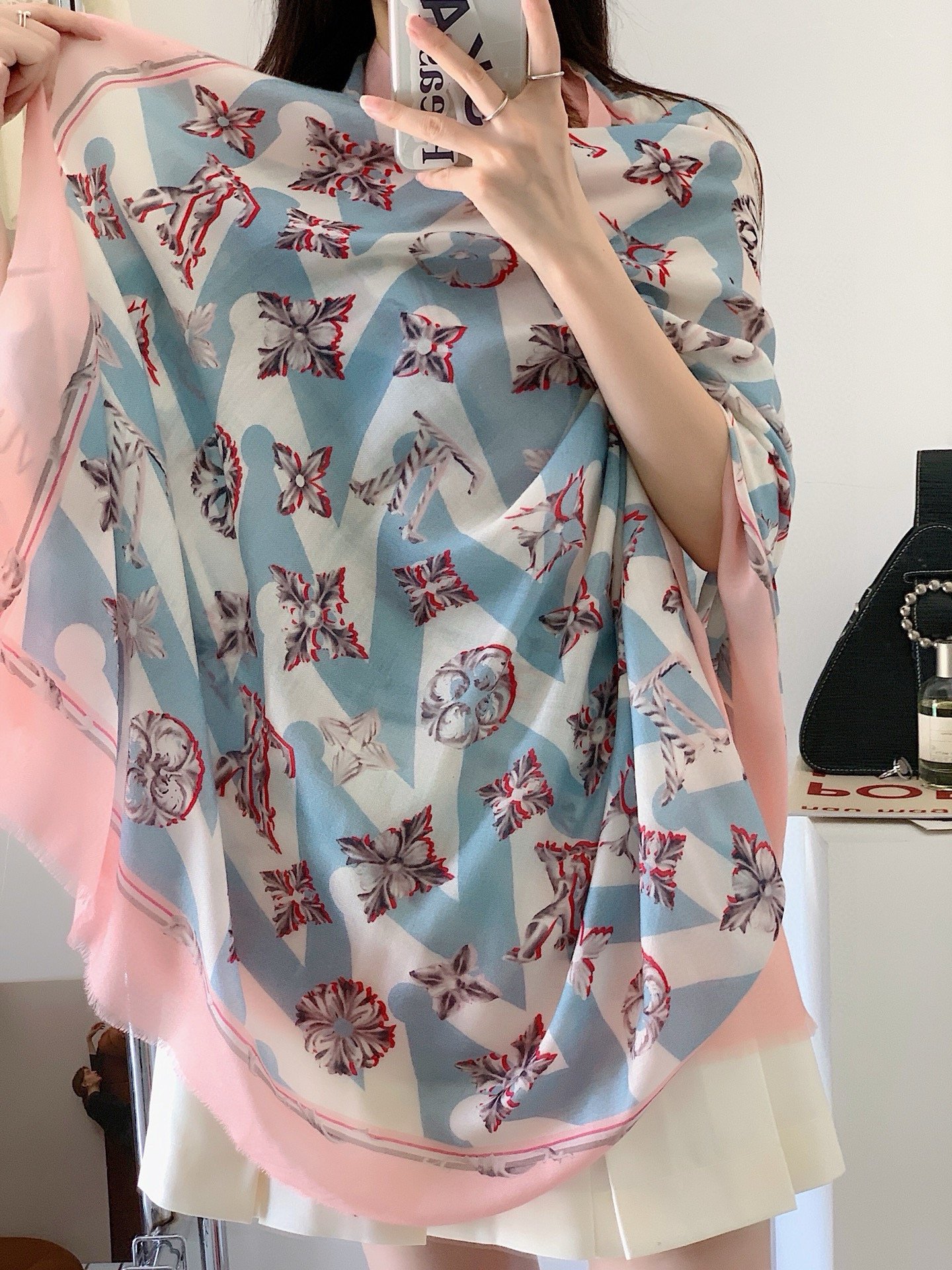 重點推薦 香奈兒一比一原單圍巾羊絨材質 圍脖 頭頸圍巾 阿拉伯 流蘇