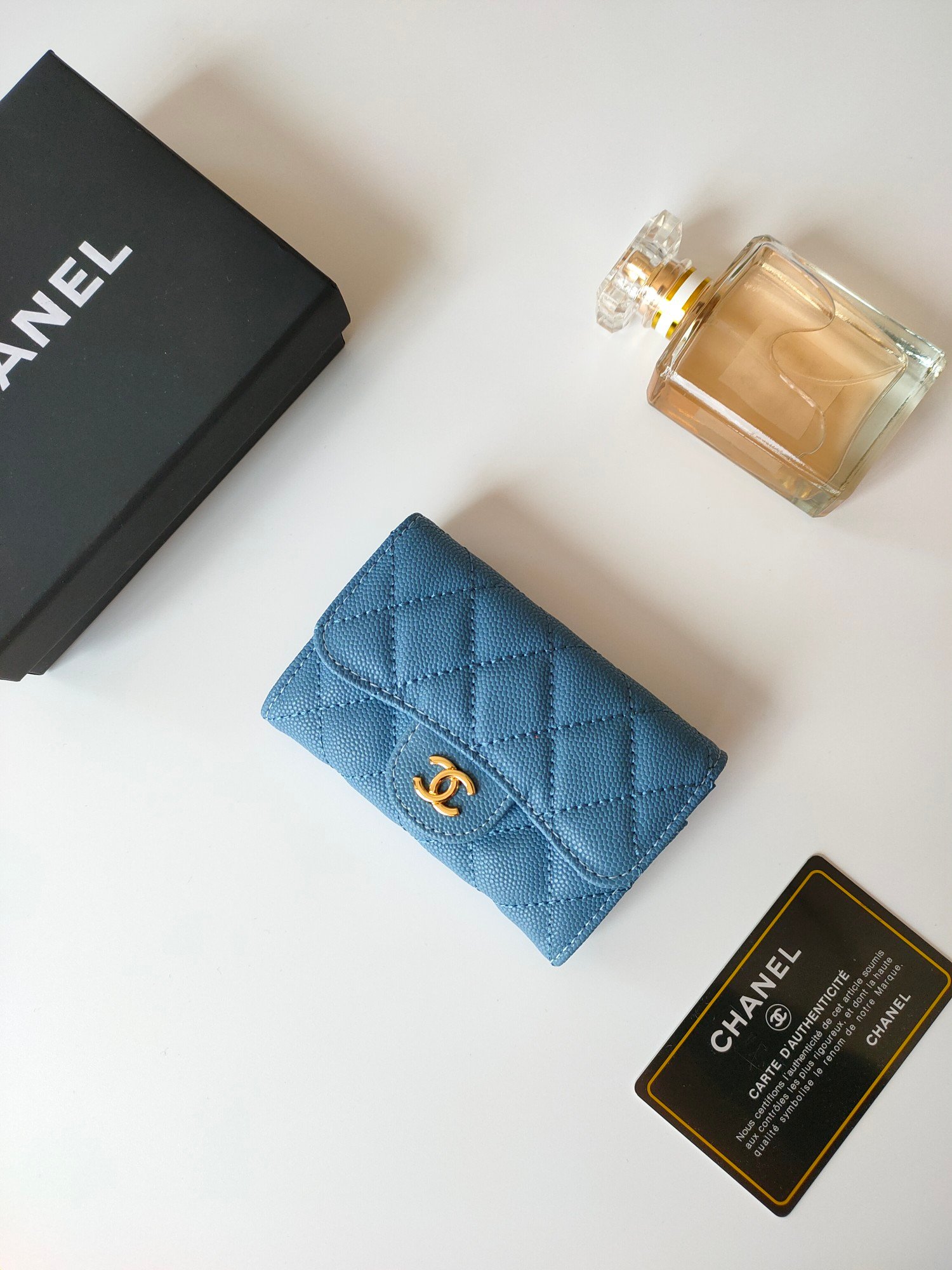 顶级A货CHANEL经典高仿鱼子酱真皮量钱包钱包女款