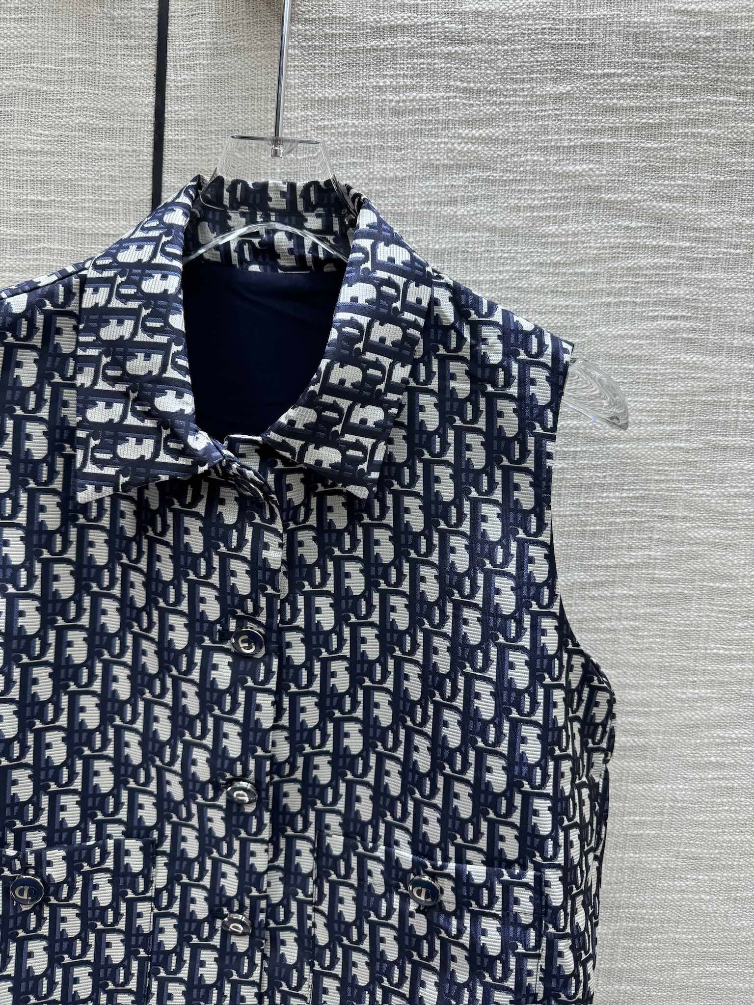 DIOR最新原單高仿翻領無袖背心馬甲