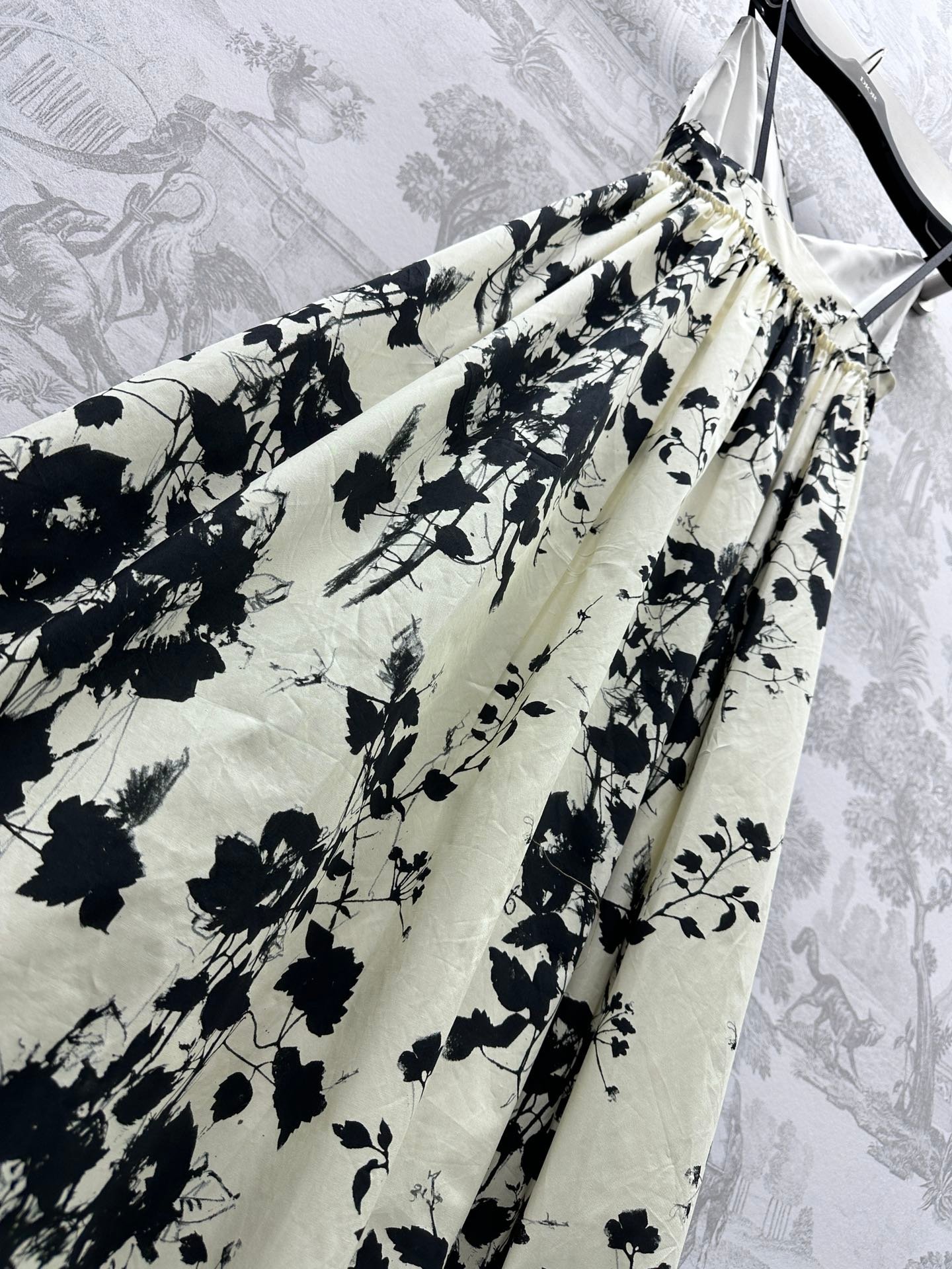 春夏系列女款連衣裙 全棉材質 DIOR印花吊帶連衣裙