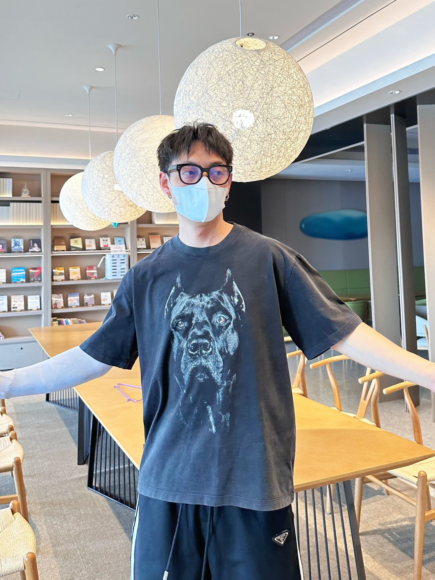 高仿Givenchy紀梵希男女款純堿短袖T恤