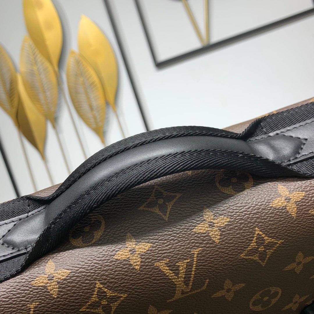 頂級高仿LV路易威登Monogram Macassar 男裝單肩包郵差包
