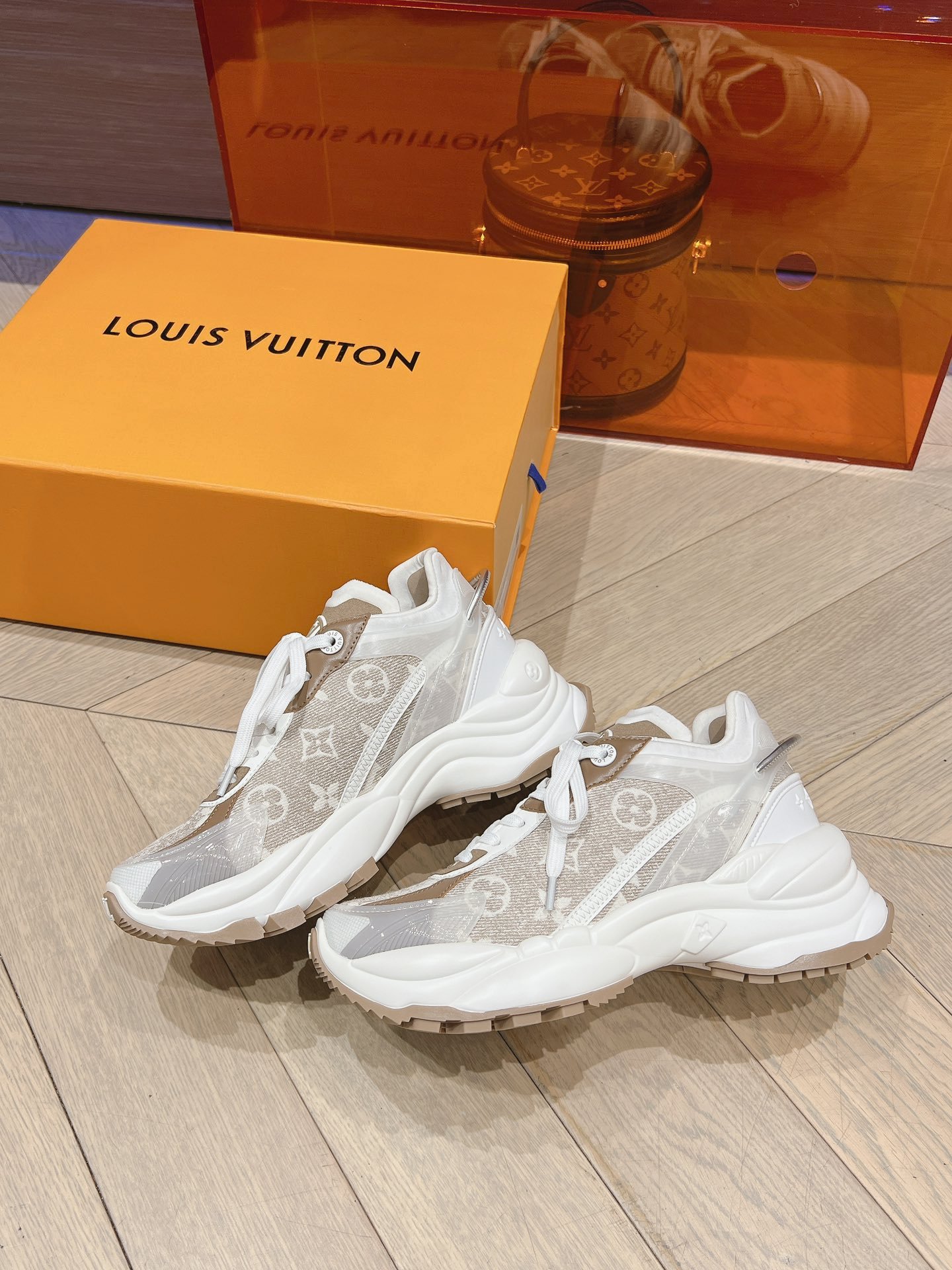 LOUIS VUITTON路易威登1:1复刻2024新品运动休闲鞋
