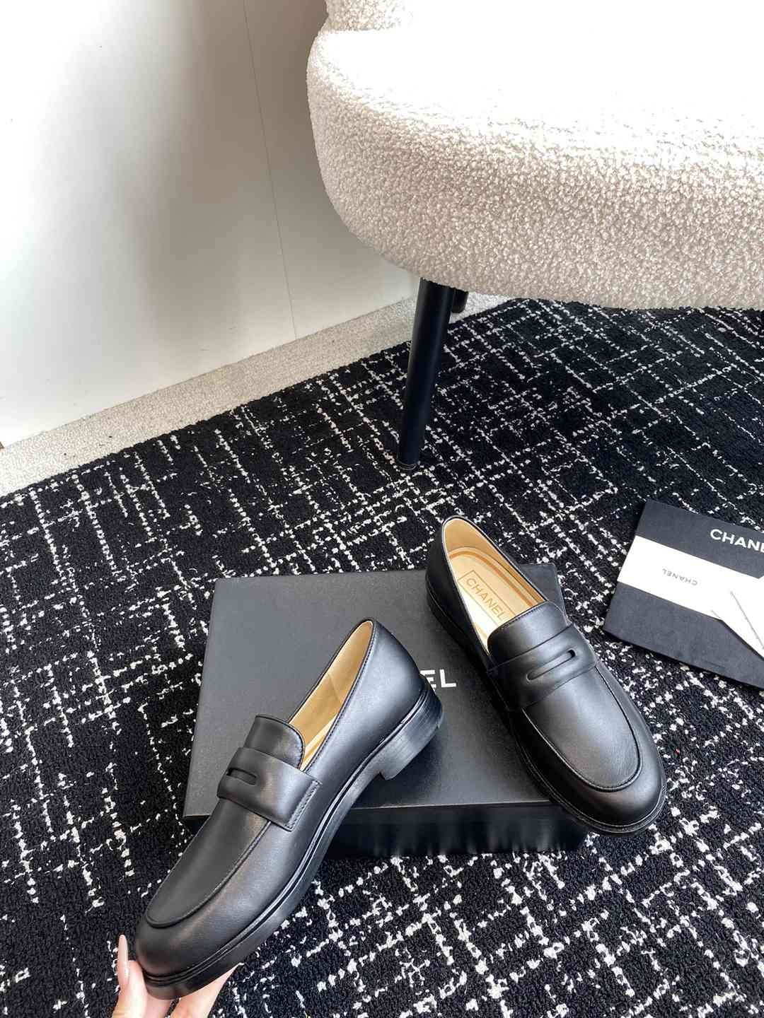 CHANEL珍珠風頂級原單休閒皮鞋休閒鞋 樂福鞋