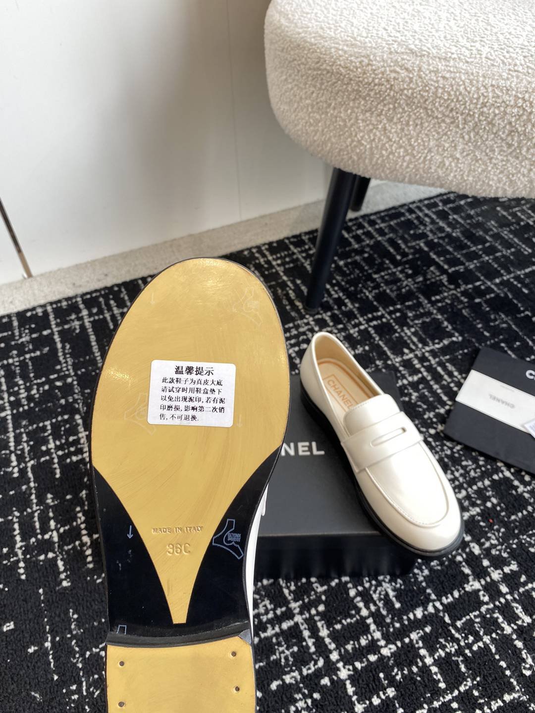 高級感十足頂級復刻真皮大底CHANEL休閒皮鞋