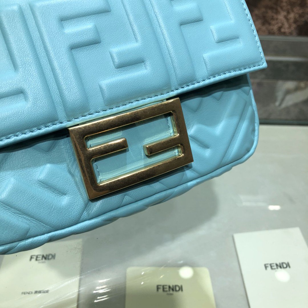 高仿包包那裡購買頂級芬迪Fendi單肩包斜挎包