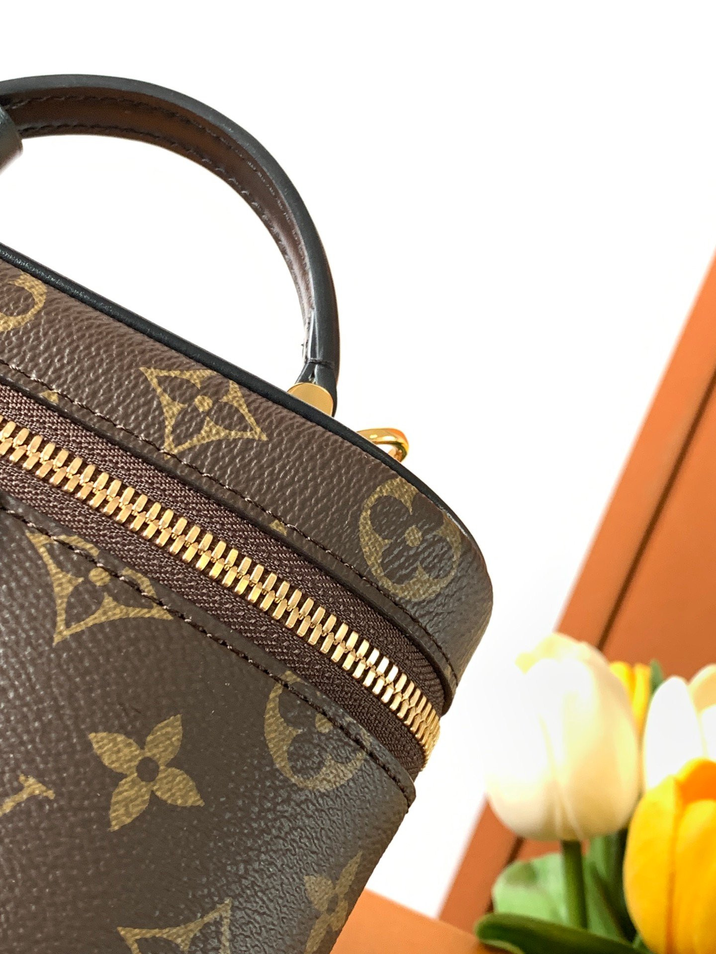 Vanity Chain Pouch M47125 LV頂級高仿手袋化妝包水桶包