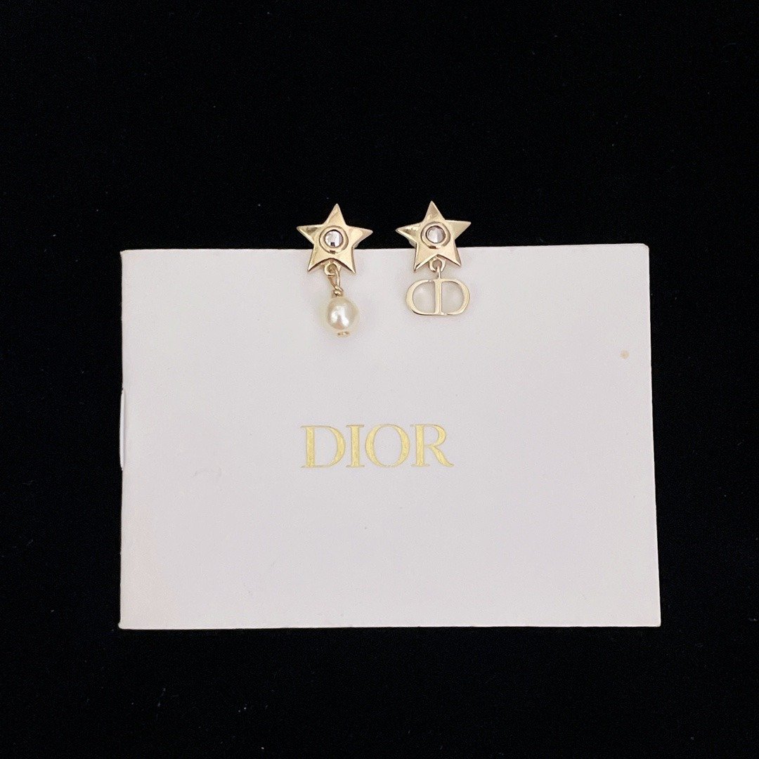 DIOR高仿星星耳釘時尚感滿滿專櫃同步